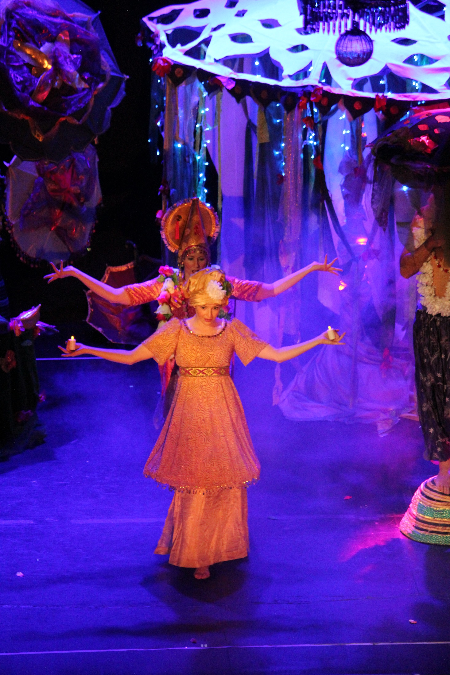 A MIDNIGHT SUMMER'S DREAM