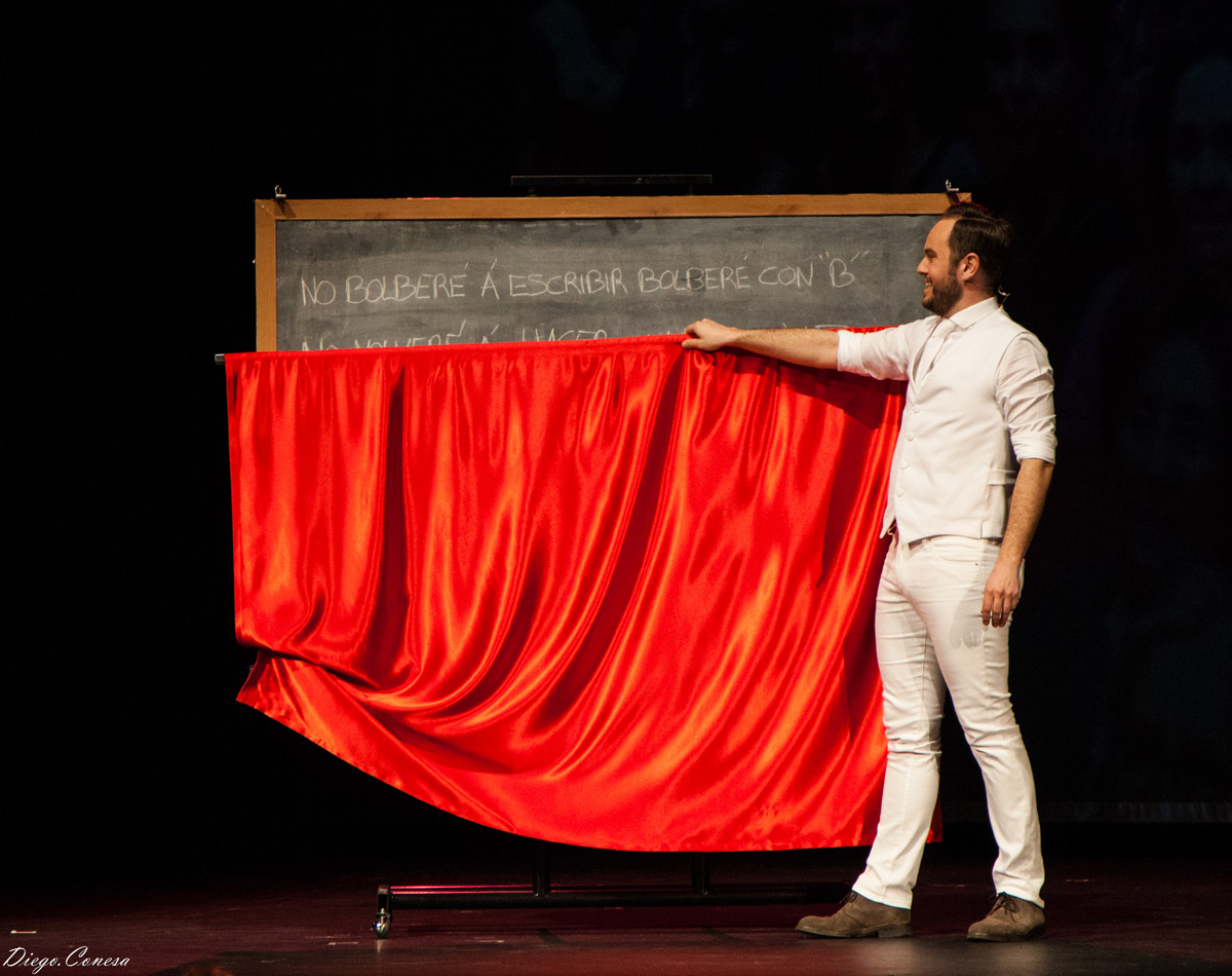 JORGE BLASS: PALABRA DE MAGO