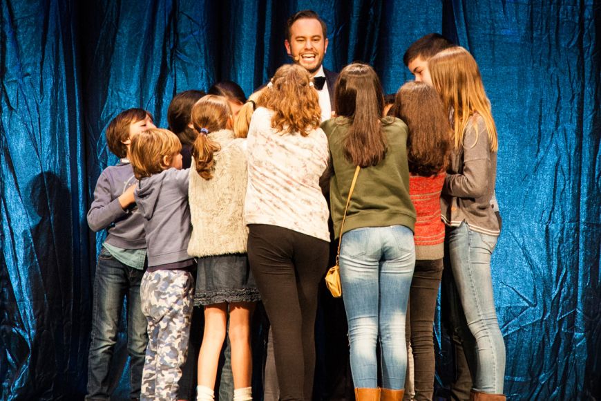 JORGE BLASS: PALABRA DE MAGO JORGE BLASS: PALABRA DE MAGO