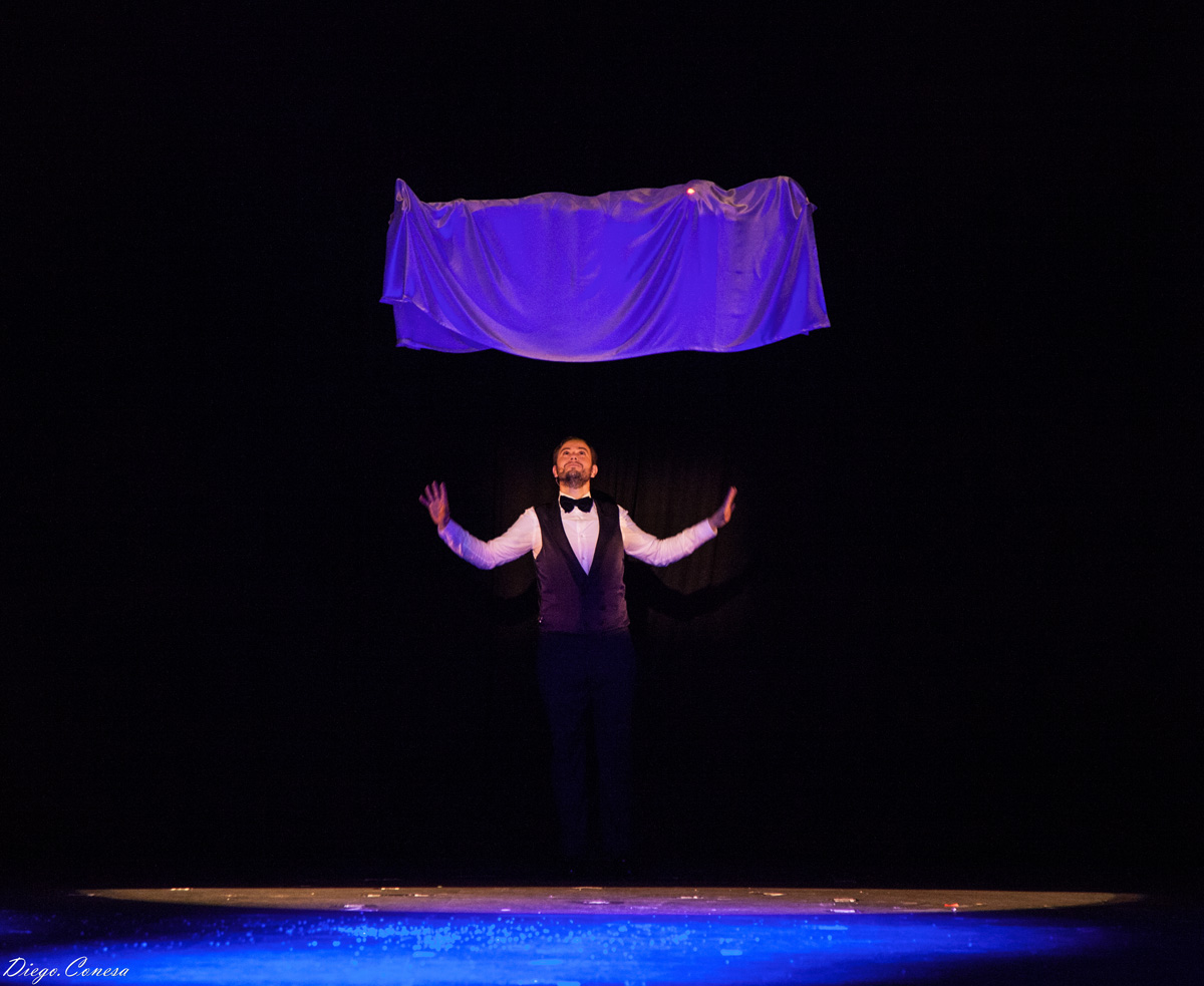 JORGE BLASS: PALABRA DE MAGO