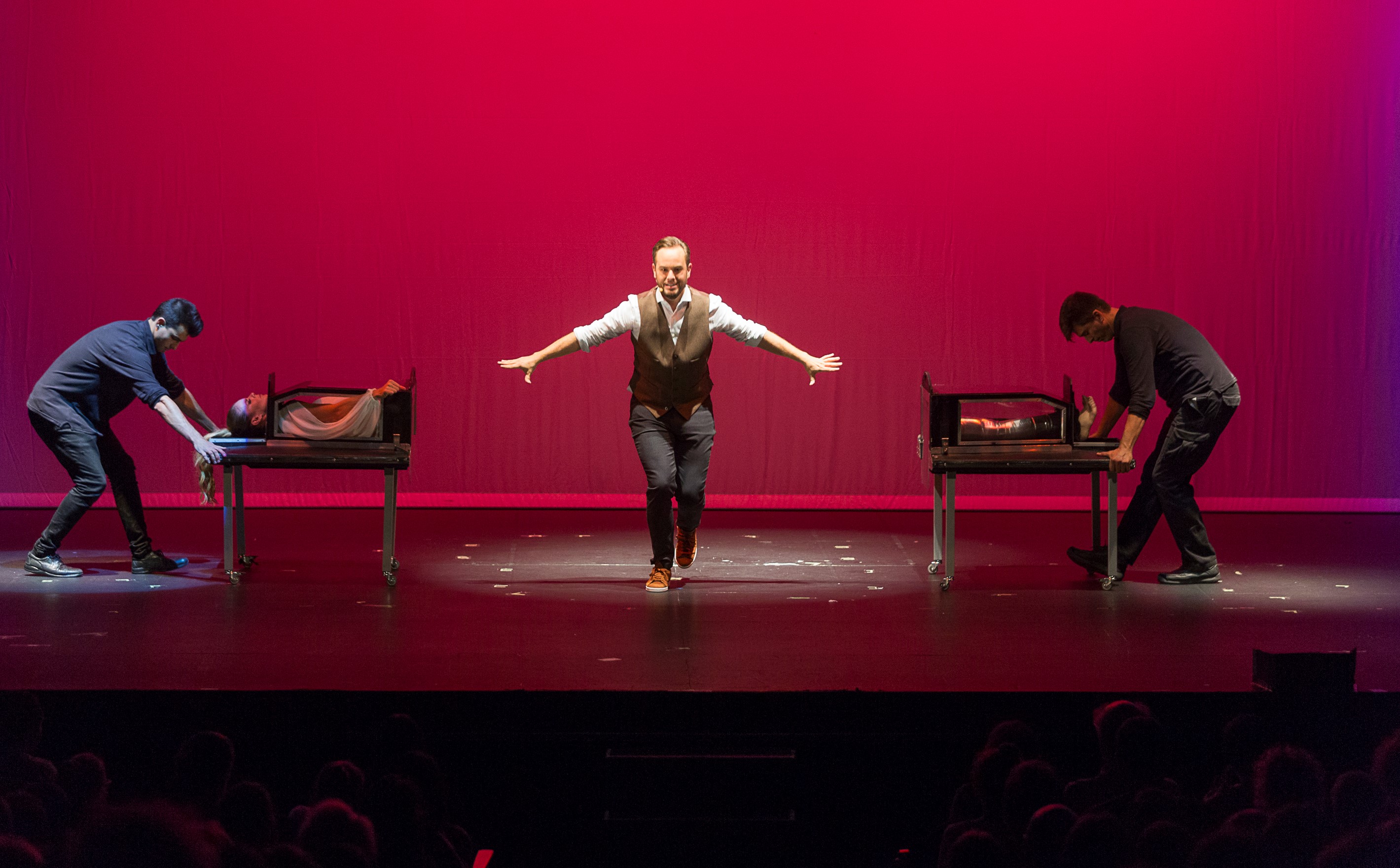 JORGE BLASS: PALABRA DE MAGO