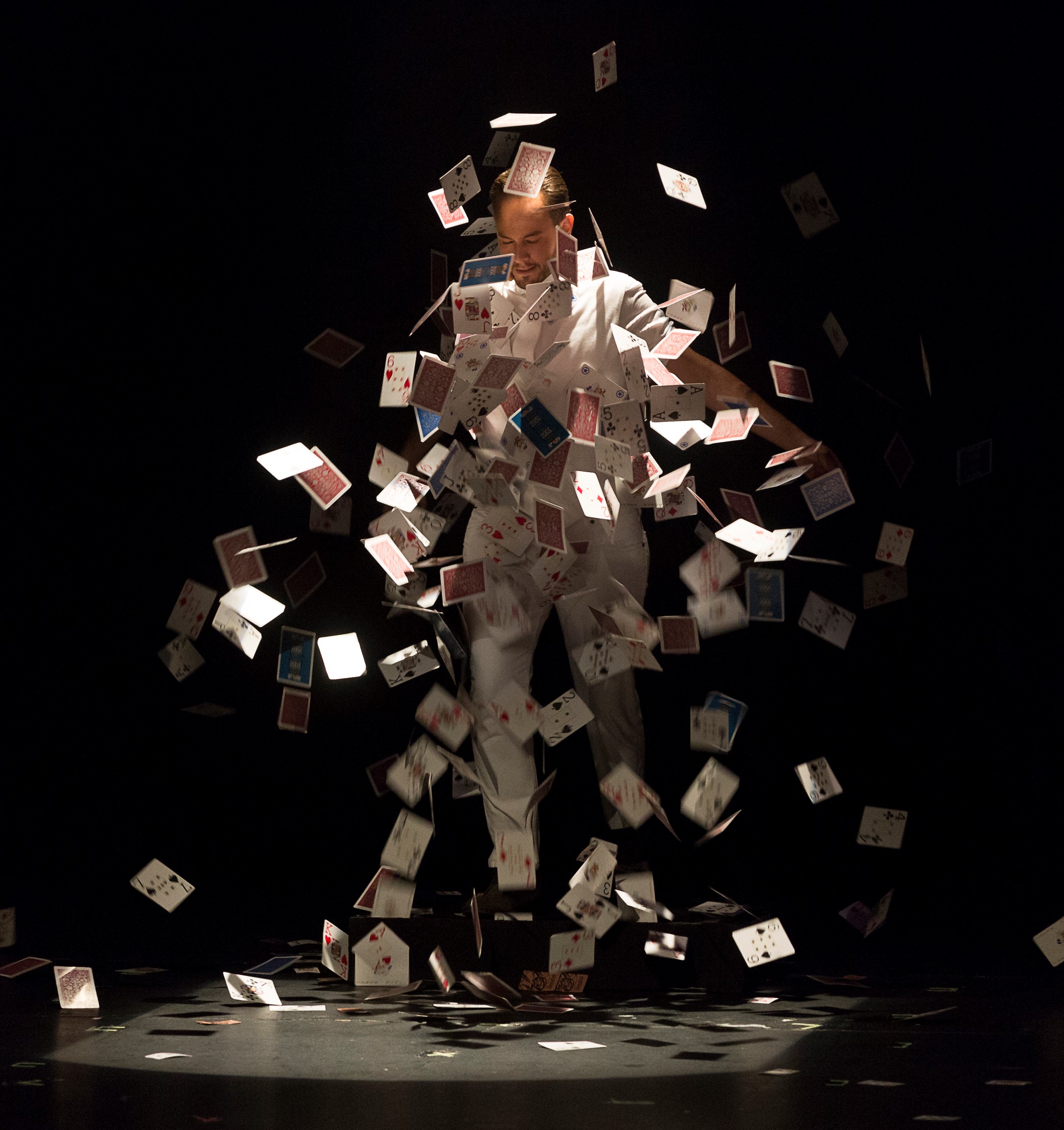 JORGE BLASS: PALABRA DE MAGO